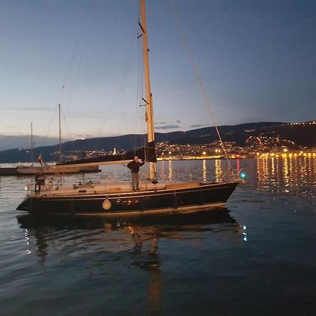 Still Und Stilvoll Im Stadtzentrum Διαμέρισμα Τεργέστη Εξωτερικό φωτογραφία
