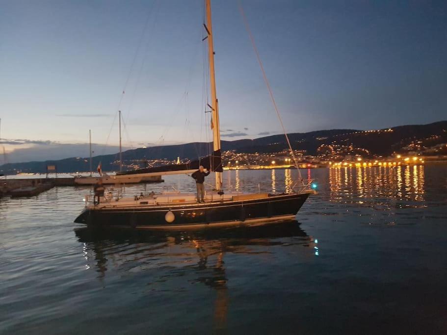 Still Und Stilvoll Im Stadtzentrum Διαμέρισμα Τεργέστη Εξωτερικό φωτογραφία